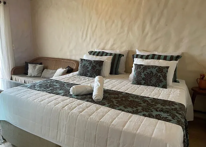 Suites - Casa Jardim Chapada